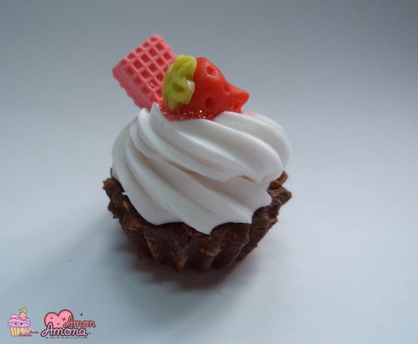 Cupcake Delicinha de Chocolate (pingente)